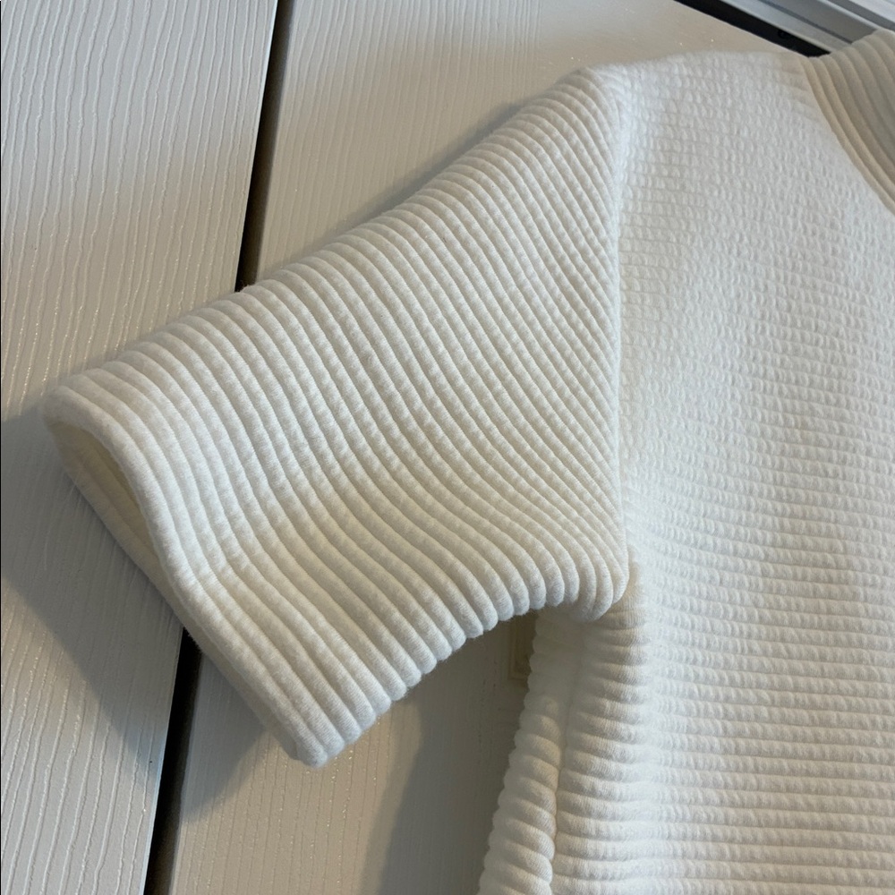 French Connection Winter White Wide Ribbed Short Sleeve Knit Sweater Top - Picture 4 of 9